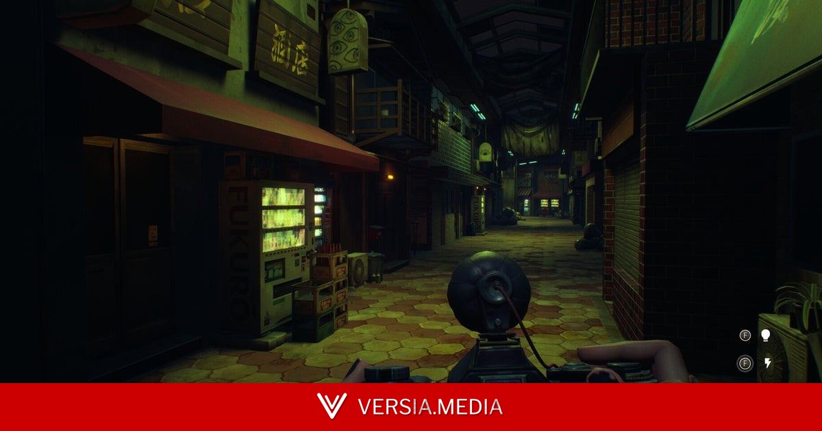Get spirited away to a weird, scary version of a Japanese town and take pictures of the oddities you find in SOMBRAS: negative frames
